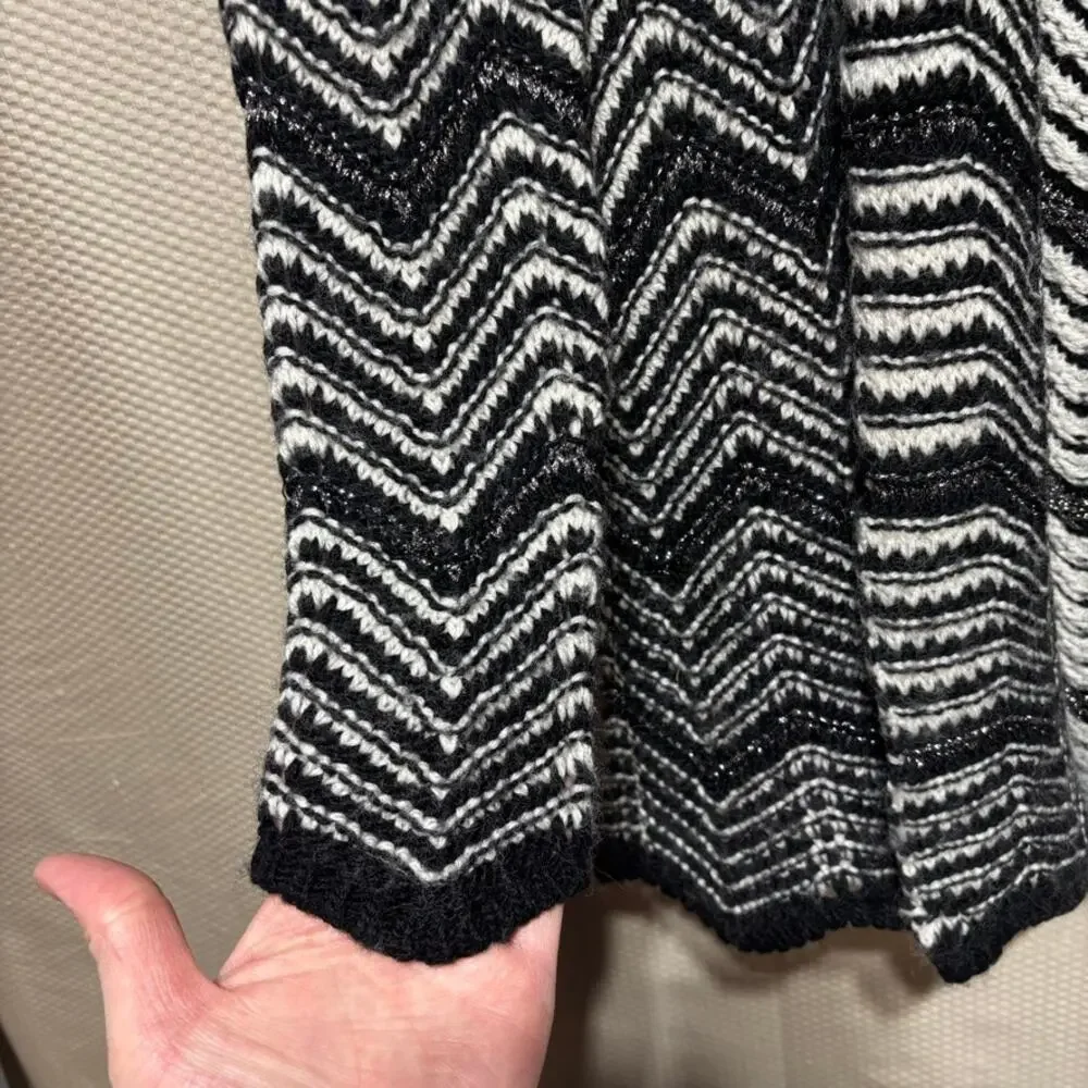 Laura Ashley Black White Chevron Knit Cardigan Size M Metallic Accents